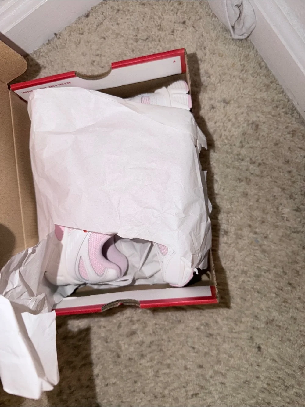 Nike Kids' Pink and White VR